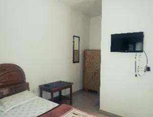 Guest Services at Green Sparrow